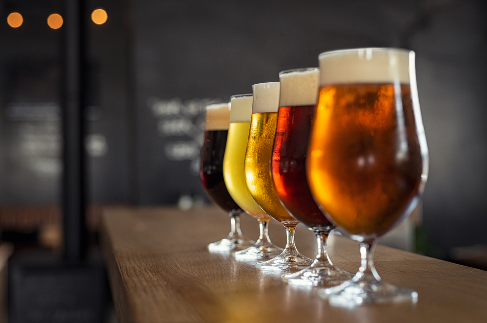 Diversi tipi di birra artigianale (© Depositphotos)