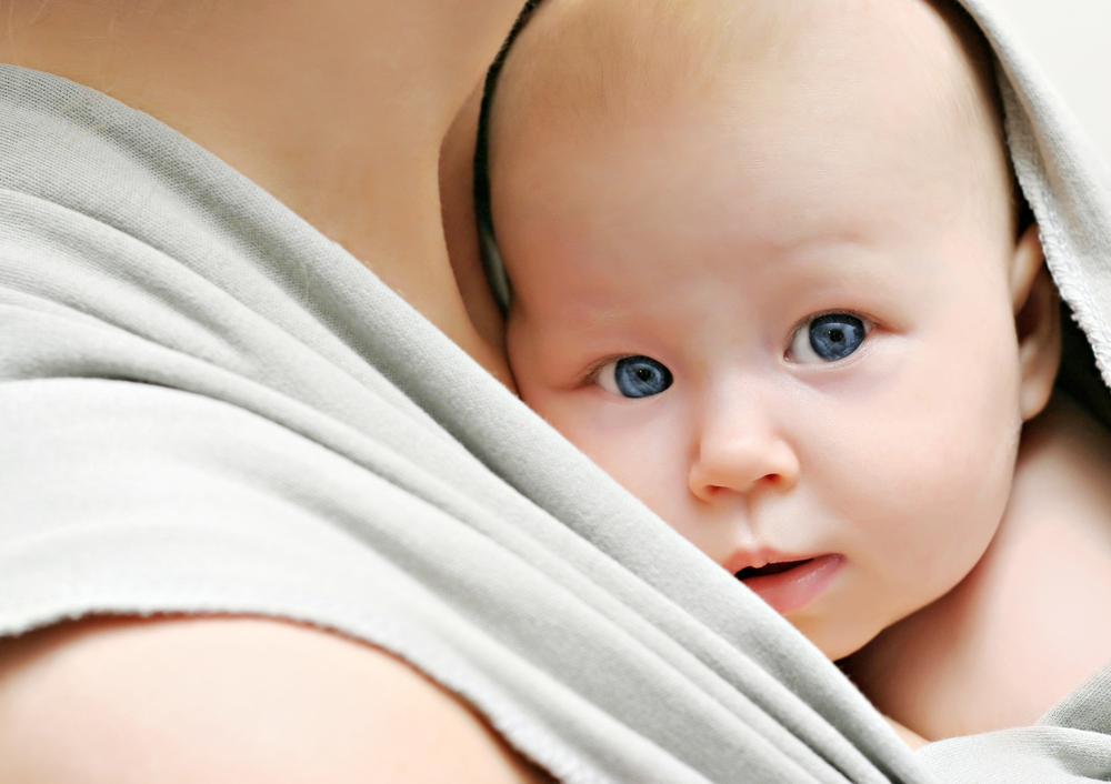 Bonding prenatale e Tummy time: nutrire l'amore sin dai primi istanti
