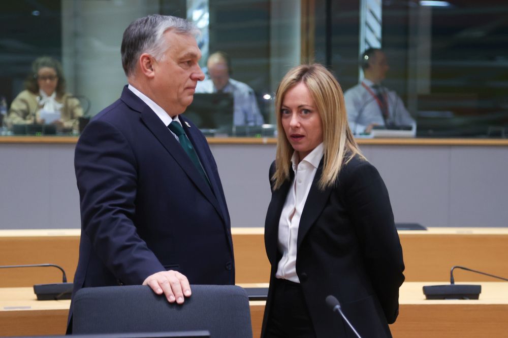 Viktor Orbán con Giorgia Meloni