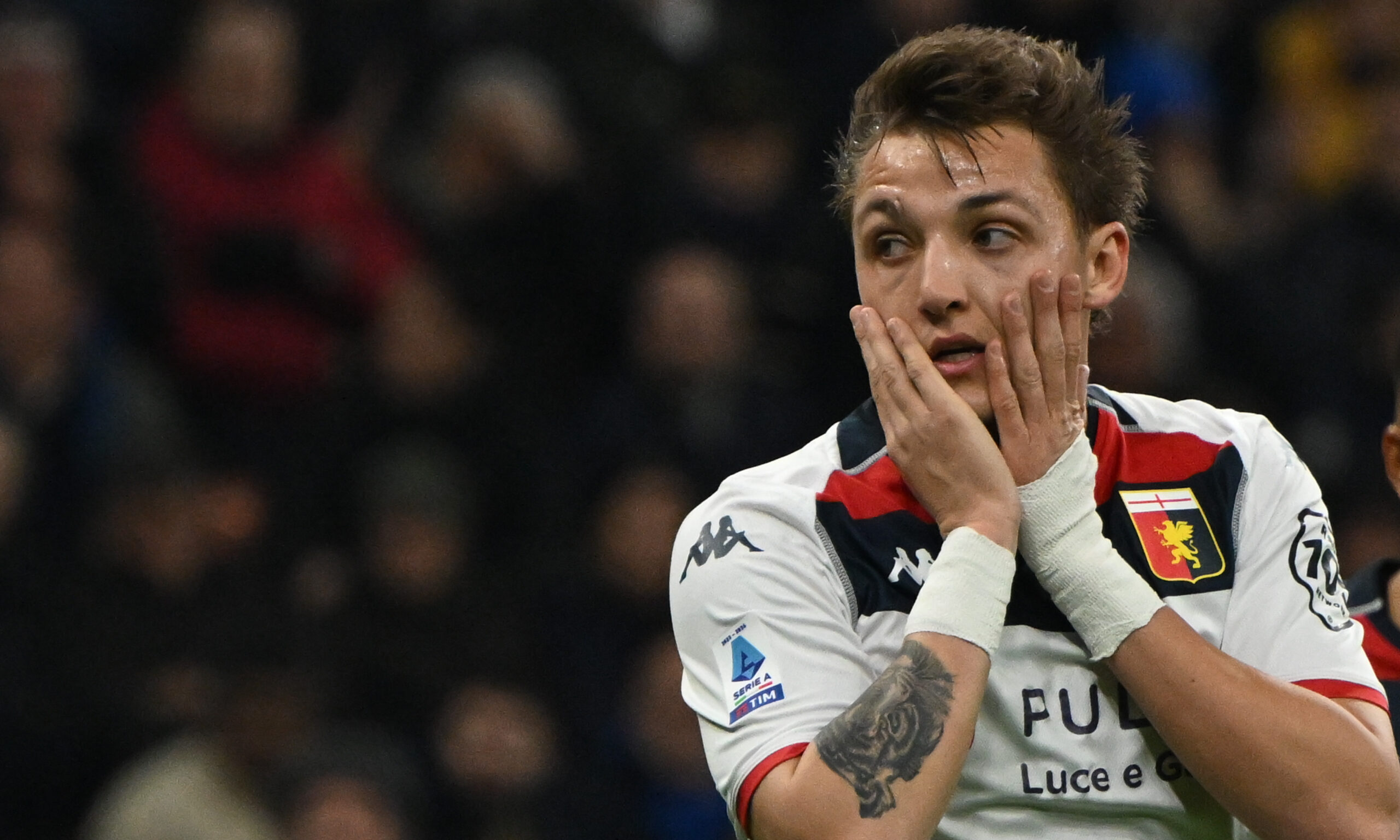 Mateo Retegui con la maglia del Genoa