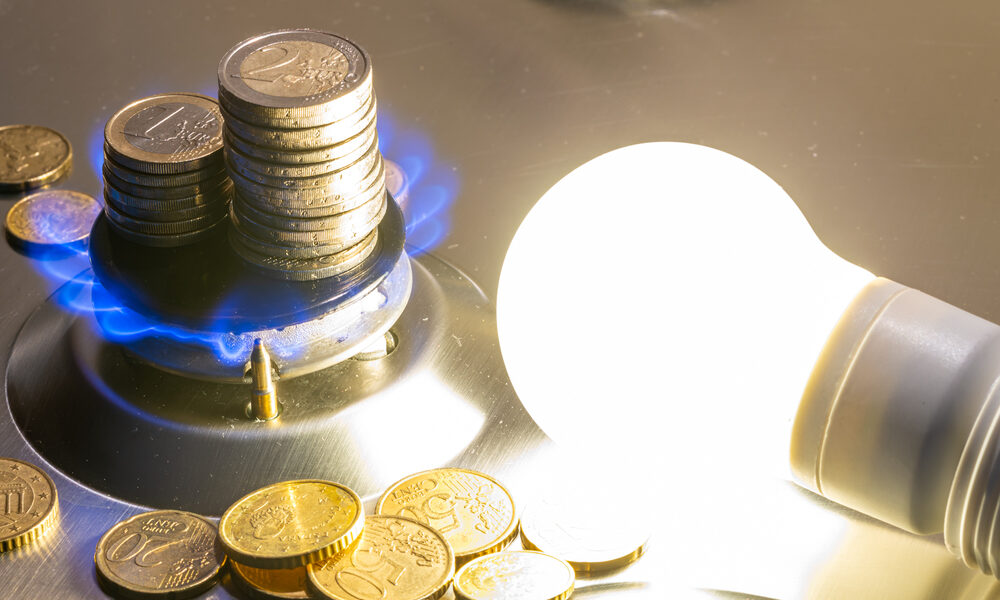 Costi luce e gas - Perché 6 milioni di italiani hanno paura di cambiare fornitore di luce e gas