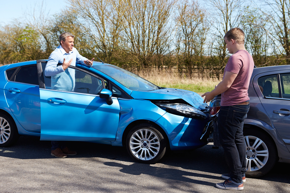 Tamponamento tra auto