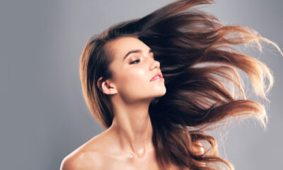 Ragazza con bei capelli