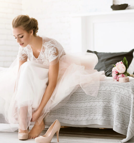 Sposa seduta sul letto