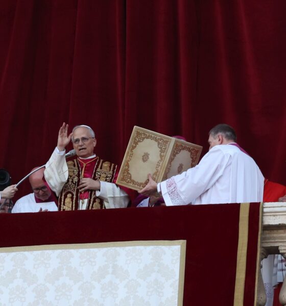 Papa Leone XIV il cardinale americano Robert Francis Prevost successore di Papa Francesco