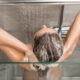 Shampoo sotto la doccia