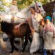 La famiglia nel bosco di Palmoli: Nathan, Catherine e i tre figli