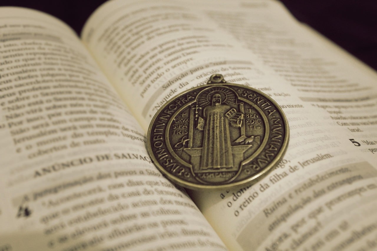 Medaglia e Bibbia