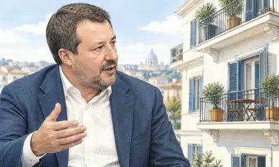 Ritratto illustrato del protagonista della foto a sinistra, accostato al profilo di un edificio residenziale.
