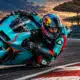 Illustrazione editoriale di una moto da Moto2 in piega su una curva di Sepang.
